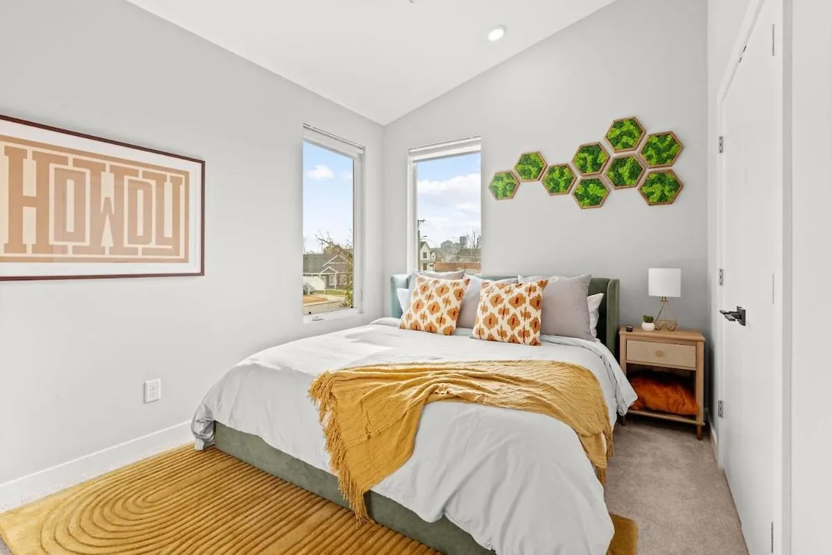 Villa Private Heated Pool, Hot Tub-Minutes From Broadway Nashville Ferienhaus